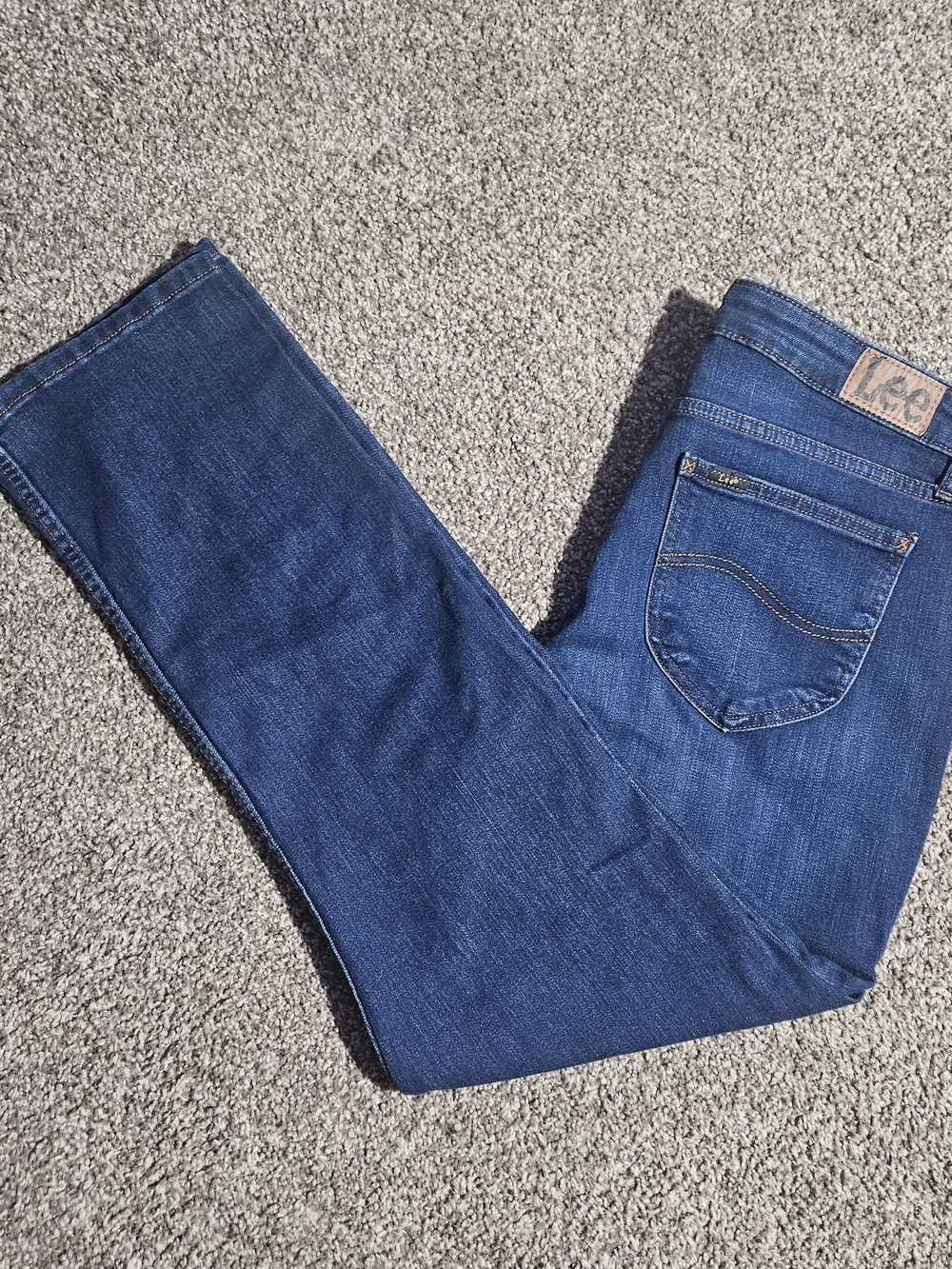 Lee Women's Straight Fit Medium Wash Jeans Size 14M